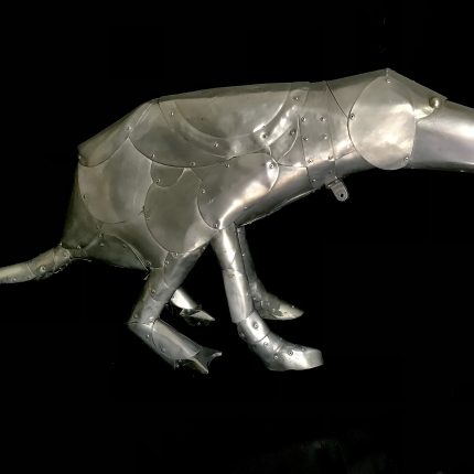 Moberly-Guy-Caga Gos_Crapping dog-92cm(l)-45cm(h)-29cm(w)-2021-upcycled aluminium-4000€